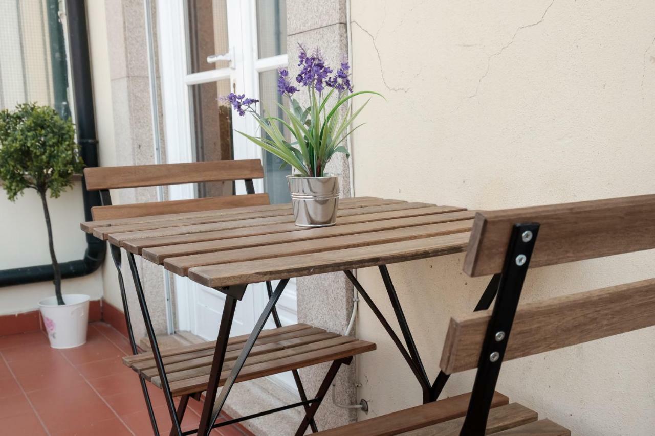 Apartment With Balcony In The Square Porto Dış mekan fotoğraf