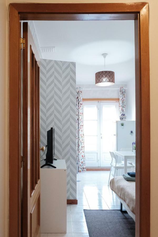 Apartment With Balcony In The Square Porto Dış mekan fotoğraf